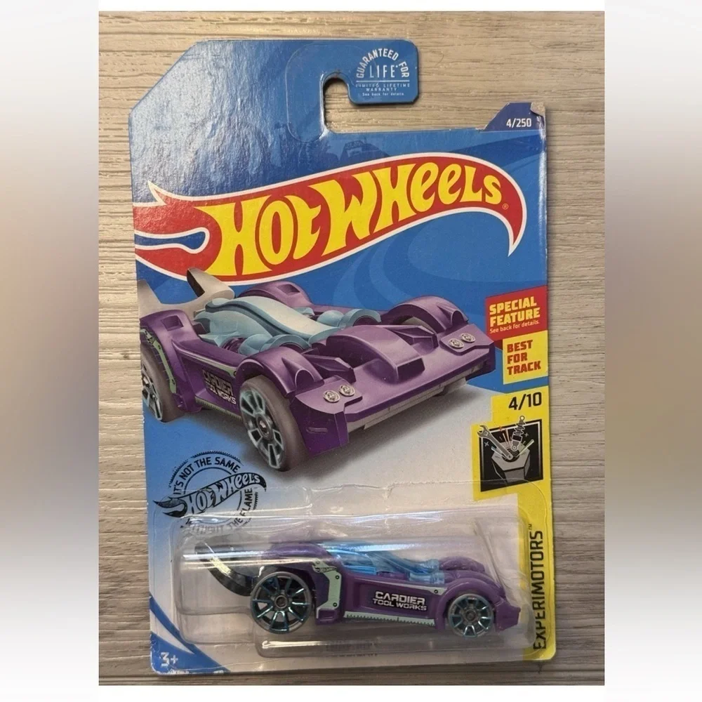 Hot Wheels Cars Lot Of 7 Bellair Cruiser Corvette Pacifica Race Track Rescue